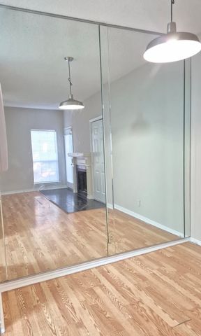 7025 Hemlock Avenue 209, Dallas, TX 75231