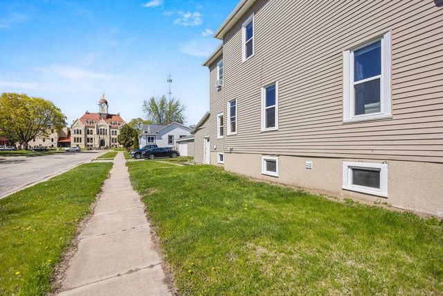 303 CONGRESS STREET, Oconto, WI 54153