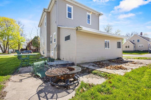 303 CONGRESS STREET, Oconto, WI 54153