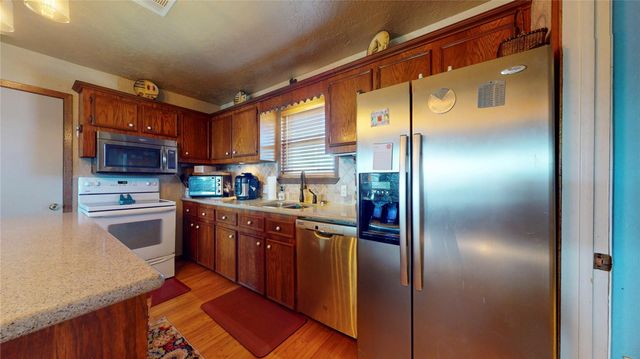 3199 Castle Drive, Crystal Beach, TX 77650