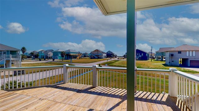 3199 Castle Drive, Crystal Beach, TX 77650