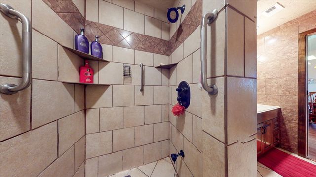 3199 Castle Drive, Crystal Beach, TX 77650