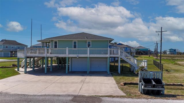 3199 Castle Drive, Crystal Beach, TX 77650