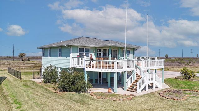 3199 Castle Drive, Crystal Beach, TX 77650