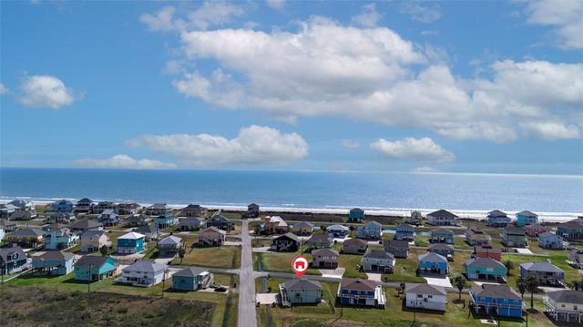 3199 Castle Drive, Crystal Beach, TX 77650