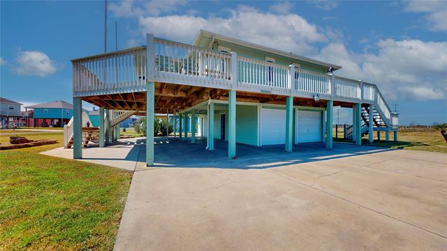 3199 Castle Drive, Crystal Beach, TX 77650