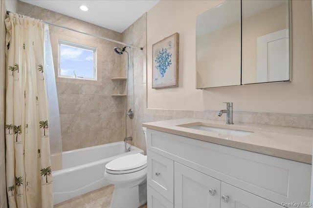 2548 Ocean Avenue, Seaford, NY 11783