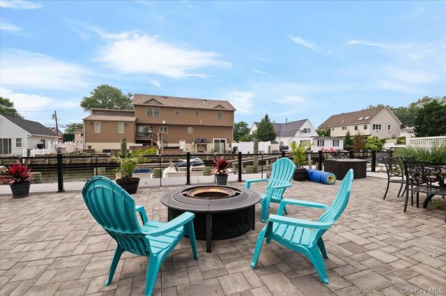 2548 Ocean Avenue, Seaford, NY 11783