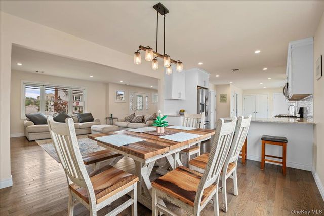 2548 Ocean Avenue, Seaford, NY 11783