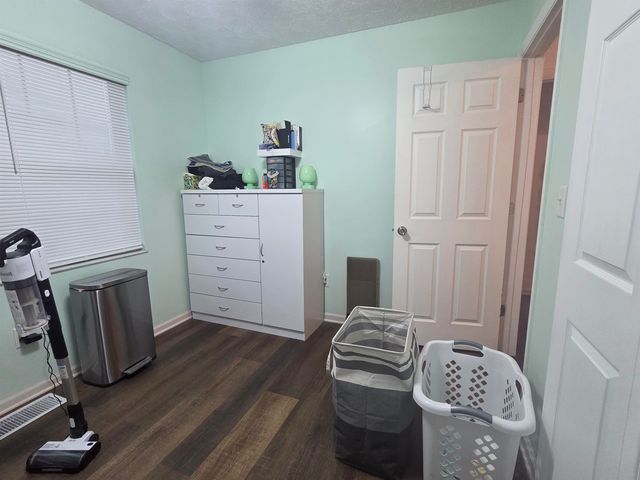 160 Sherwood Drive, Huntington, WV 25704