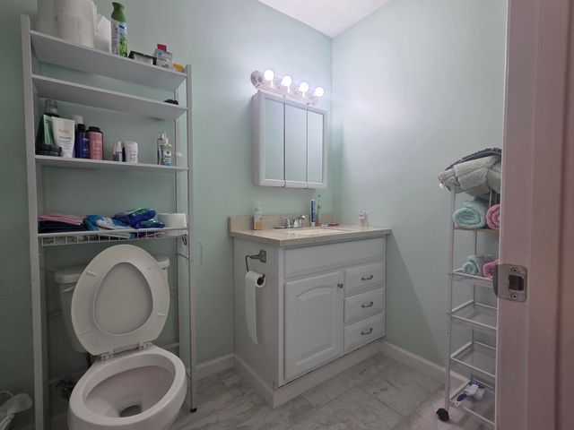 160 Sherwood Drive, Huntington, WV 25704