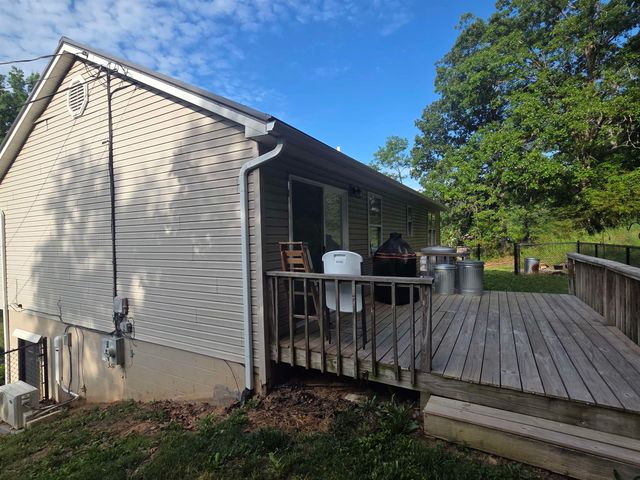 160 Sherwood Drive, Huntington, WV 25704