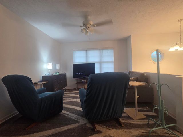 160 Sherwood Drive, Huntington, WV 25704