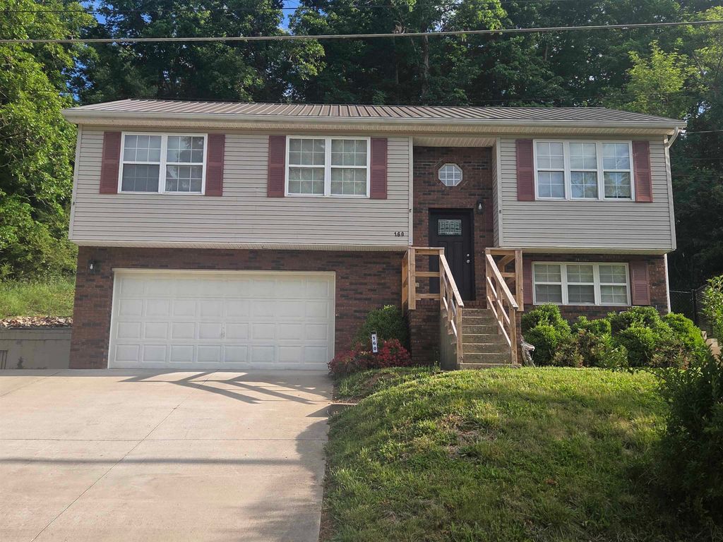 160 Sherwood Drive, Huntington, WV 25704