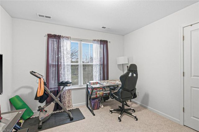 607 Pocahontas Pl, Hampton, VA 23661