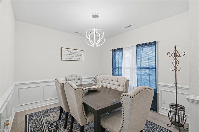 607 Pocahontas Pl, Hampton, VA 23661