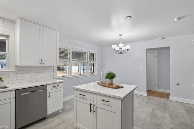 2912 Replica LN, Portsmouth, VA 23703