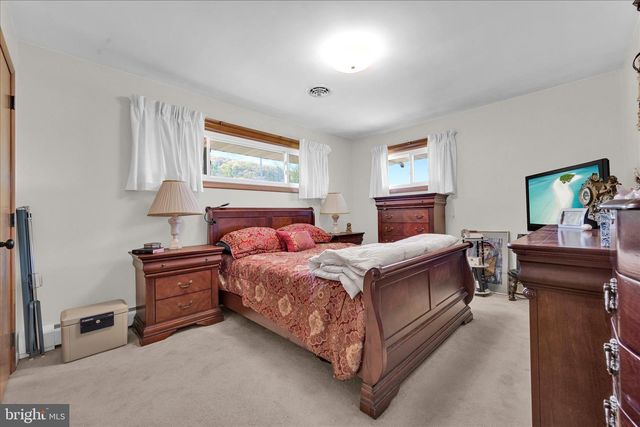 208 MCKINLEY ST, Schuylkill Haven, PA 17972