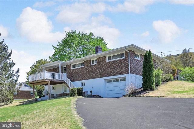 208 MCKINLEY ST, Schuylkill Haven, PA 17972