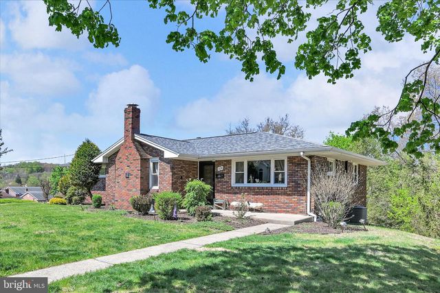 208 MCKINLEY ST, Schuylkill Haven, PA 17972