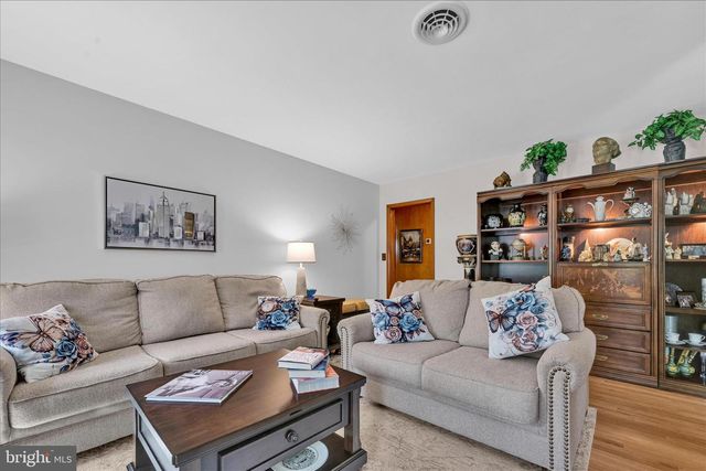 208 MCKINLEY ST, Schuylkill Haven, PA 17972