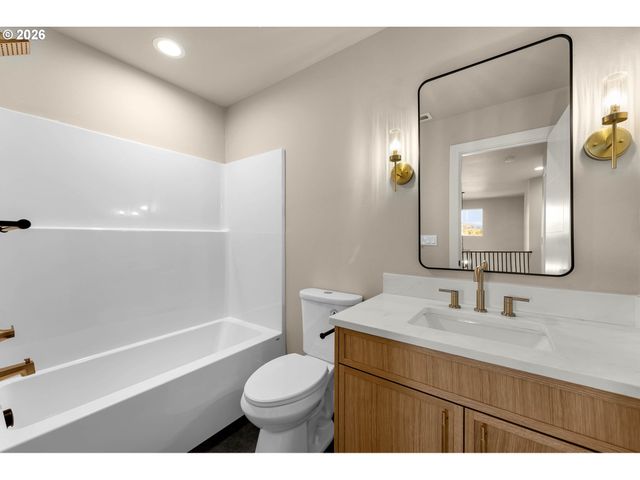 9500 Ne 170TH Ct, Vancouver, WA 98682