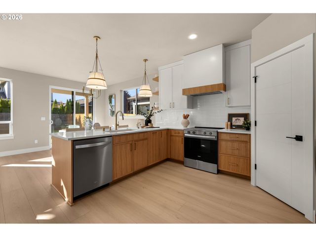 9500 Ne 170TH Ct, Vancouver, WA 98682