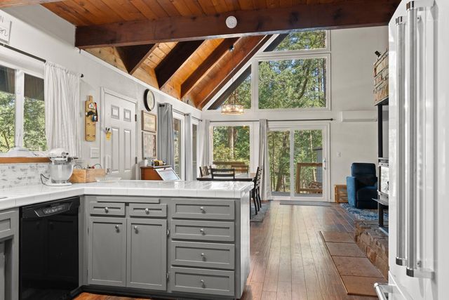 7988 Mill Run, Pollock Pines, CA 95726