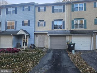 5123 W WOODMILL DR, Wilmington, DE 19808