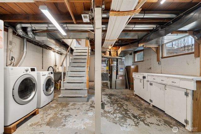 1682 NE Grandview Boulevard, Keyport, WA 98345