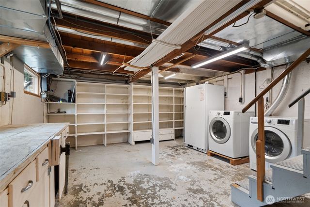 1682 NE Grandview Boulevard, Keyport, WA 98345