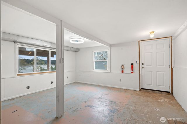 1682 NE Grandview Boulevard, Keyport, WA 98345