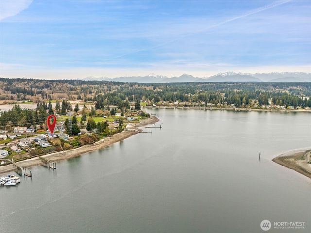 1682 NE Grandview Boulevard, Keyport, WA 98345