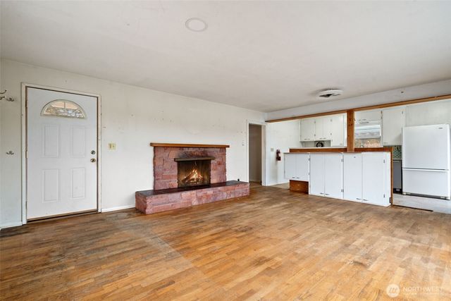 1682 NE Grandview Boulevard, Keyport, WA 98345