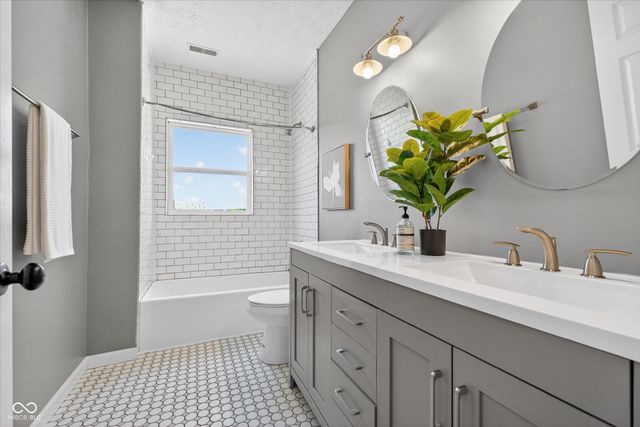 942 Jefferson Avenue, Indianapolis, IN 46201