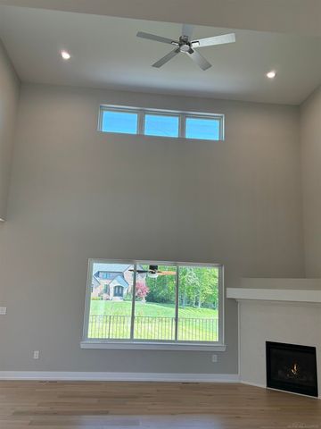 10505 Excalibur Drive, Shelby Twp, MI 48315
