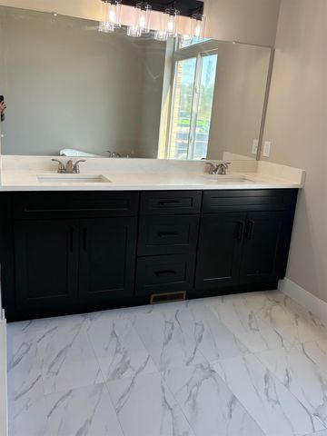 10505 Excalibur Drive, Shelby Twp, MI 48315