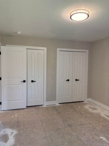 10505 Excalibur Drive, Shelby Twp, MI 48315