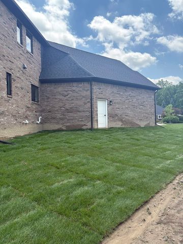 10505 Excalibur Drive, Shelby Twp, MI 48315