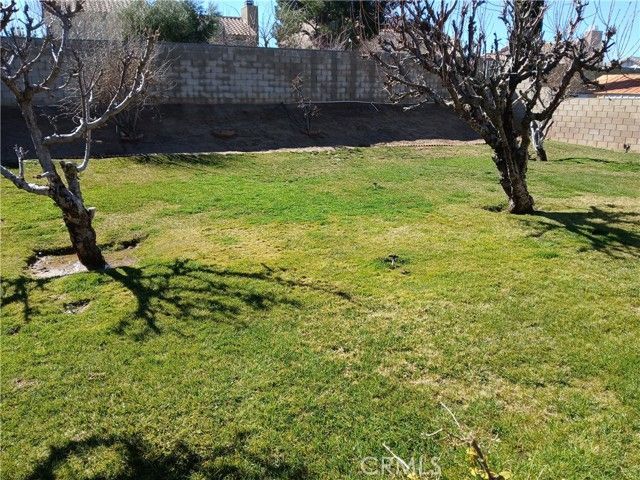 3828 Napa, Palmdale, CA 93550