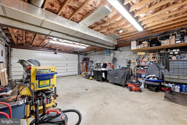 1909 SPOHRS RD, Berkeley Springs, WV 25411