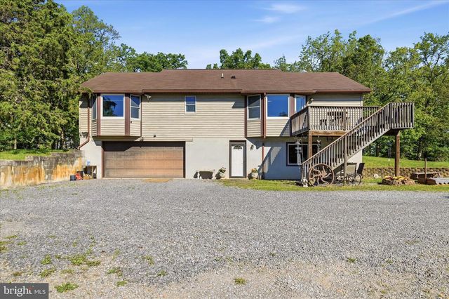 1909 SPOHRS RD, Berkeley Springs, WV 25411