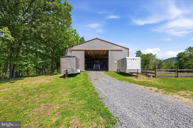 1909 SPOHRS RD, Berkeley Springs, WV 25411