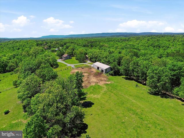 1909 SPOHRS RD, Berkeley Springs, WV 25411