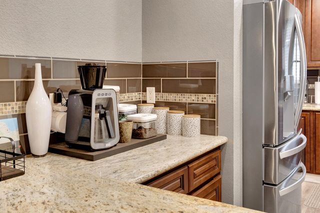 6190 Shadow Ln, Citrus Heights, CA 95621