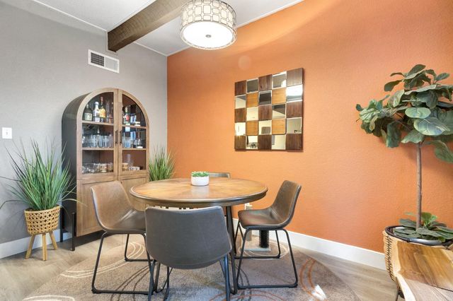 6190 Shadow Ln, Citrus Heights, CA 95621