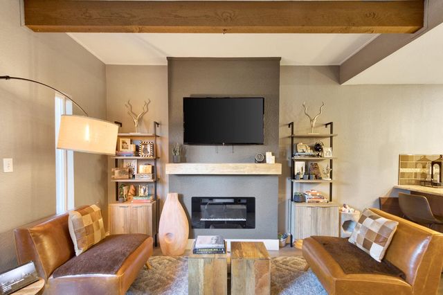 6190 Shadow Ln, Citrus Heights, CA 95621