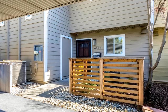 6190 Shadow Ln, Citrus Heights, CA 95621