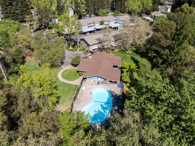 6190 Shadow Ln, Citrus Heights, CA 95621