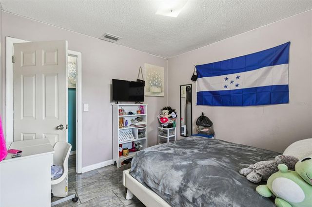 25309 CARNOUSTIE DRIVE, Sorrento, FL 32776